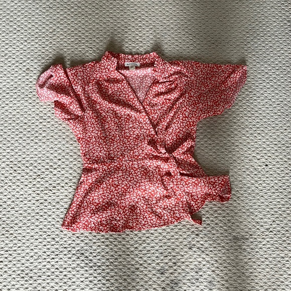 Floral top - Picture 1 of 3